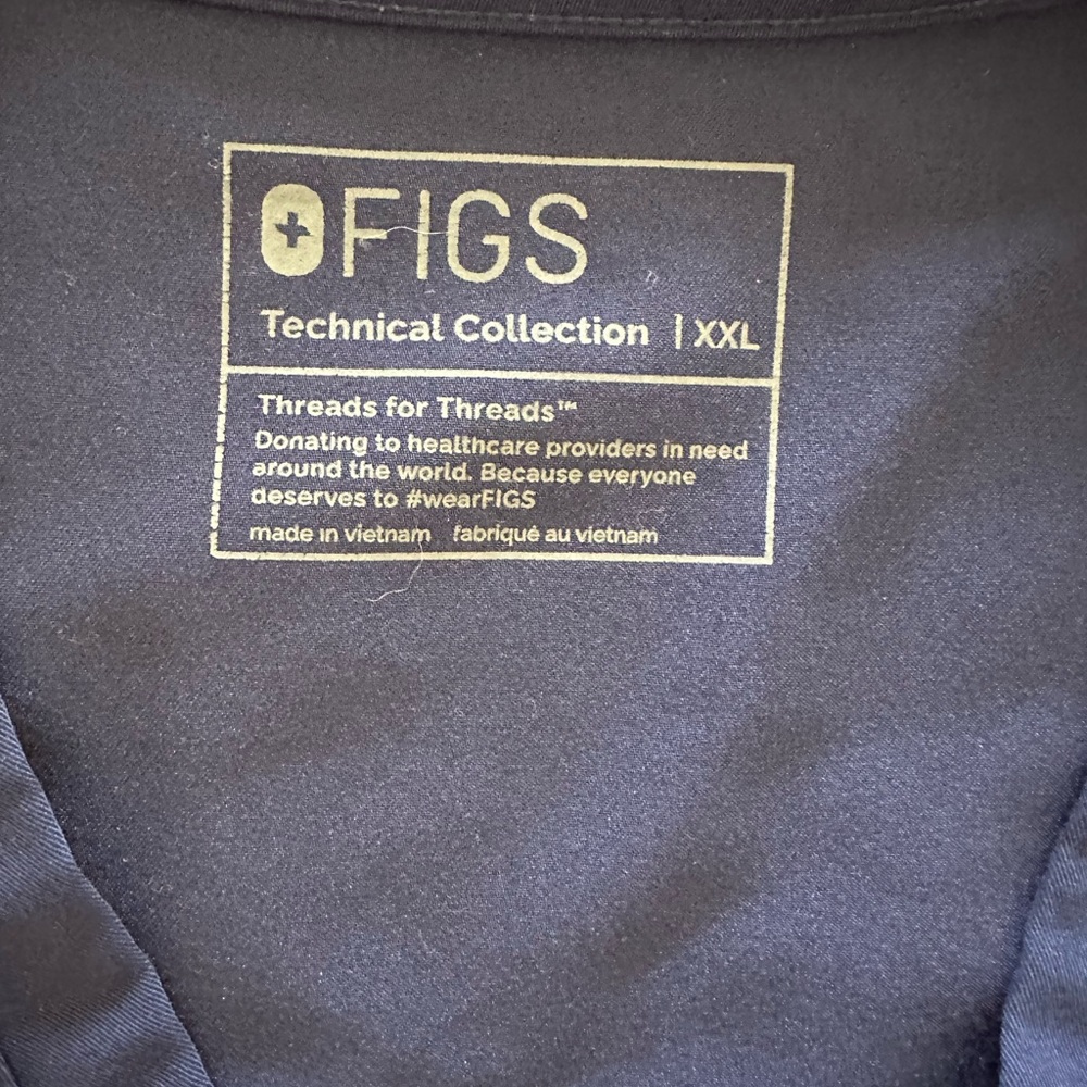 FIGS Technical Collection Scrub Top XXL